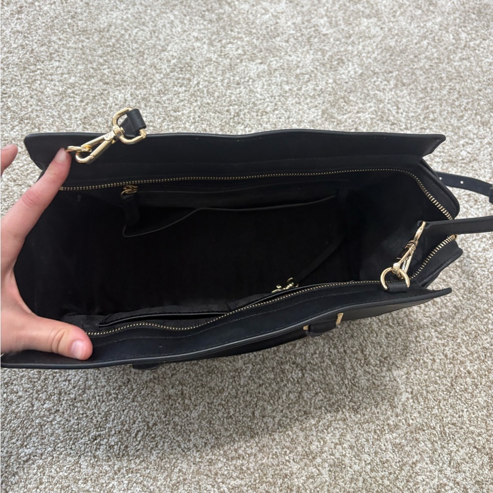 Michael Kors Selma Satchel Bag in Black Saffiano Leather - Picture 3 of 7